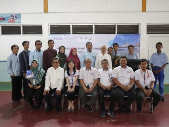 Penyerahan Bantuan Engine Assy Quester di SMK Perguruan Cikini