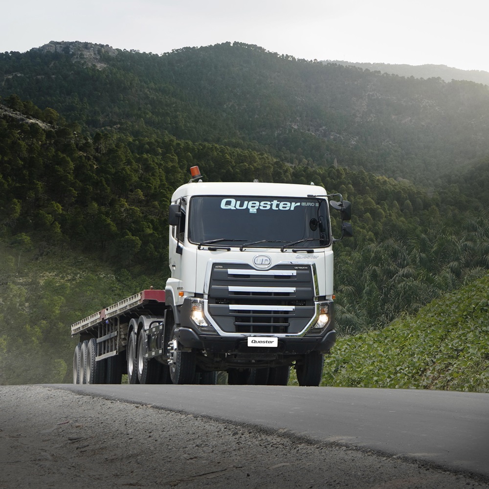 Mengendarai Truk Odol, Apa Saja Bahaya yang Mengintainya?